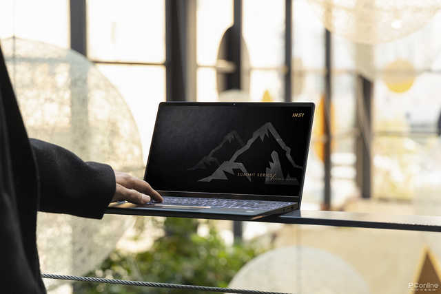 最新推出：MSI对Summit系列高端商务笔记本电脑充满信心吗？
