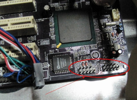 主板主机电源线接法_电脑机箱线怎么接主板_主板需要插哪些线电源