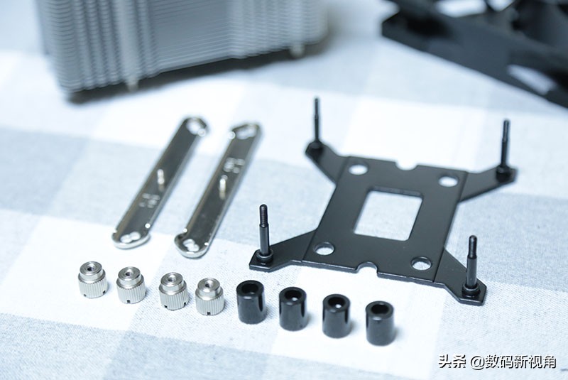 百元风冷散热哪家强？看看利民刺客国王AK120的表现