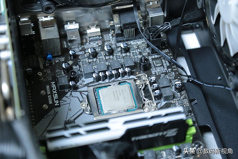 百元风冷散热哪家强？看看利民刺客国王AK120的表现