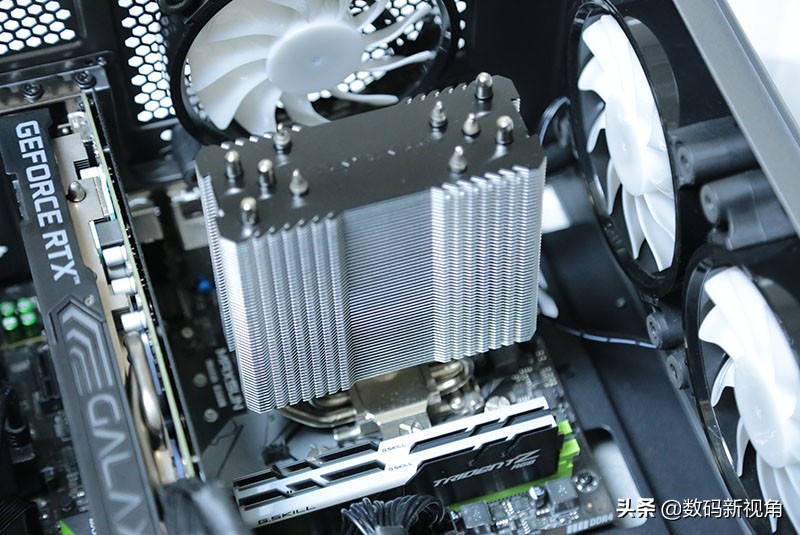 百元风冷散热哪家强？看看利民刺客国王AK120的表现