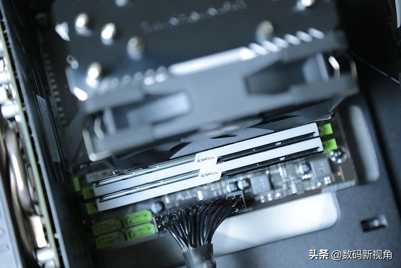 百元风冷散热哪家强？看看利民刺客国王AK120的表现