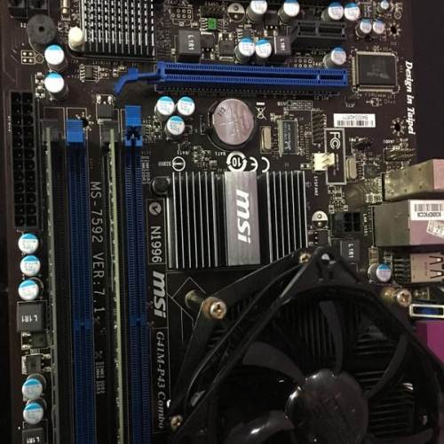 cpu温度正常 显卡温度过高_台式机cpu没温度_cpu温度低但主板温度高是怎样回事