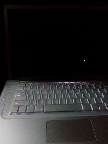 宏碁电脑开机黑屏_宏碁电脑开机黑屏咋办_宏碁开机黑屏只有鼠标