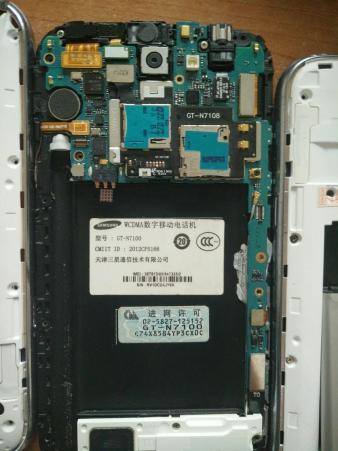 三星手机的主板多少钱_三星gt-n7100手机屏幕连接主板_三星a3手机主板