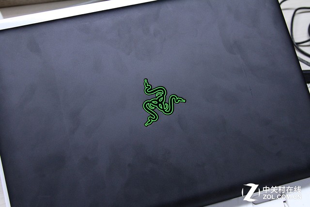 鸡肋设计？ 笔记本小键盘如何打开关闭   一会儿写完 