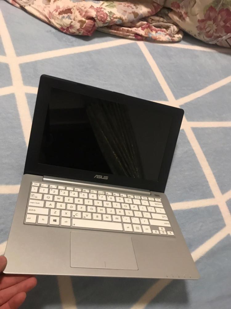 跳跳虎童鞋是品牌吗_华硕fl5900u是什么显卡_大黄峰是童鞋品牌吗