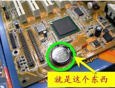 电脑开机显示器不亮无信号_开机显示器显示无信号_电脑无法开机显示器无信号