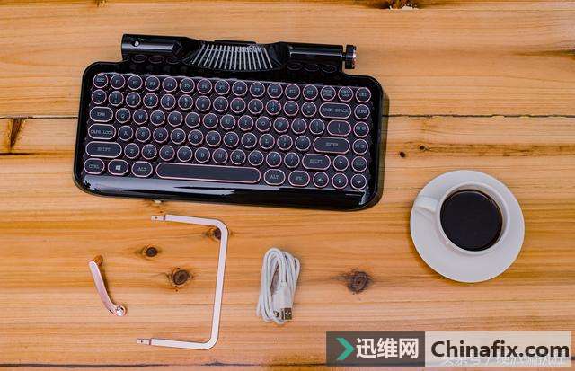 玩文艺不看年龄，小资范樱桃轴复古打字机机械键盘