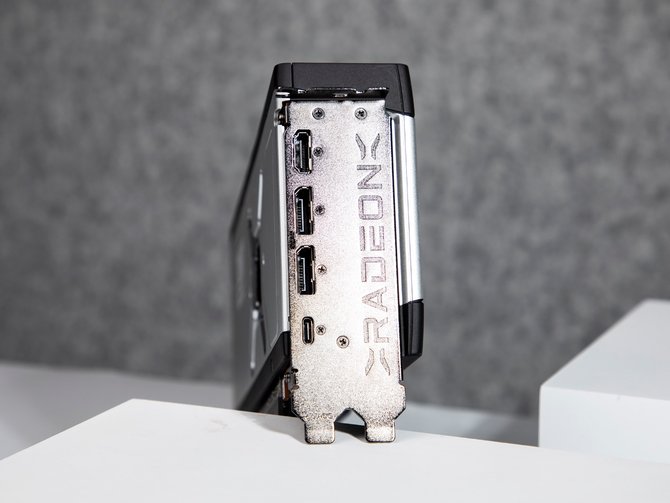 这可能目前最好的游戏显卡 AMD RX6900XT显卡首发评测