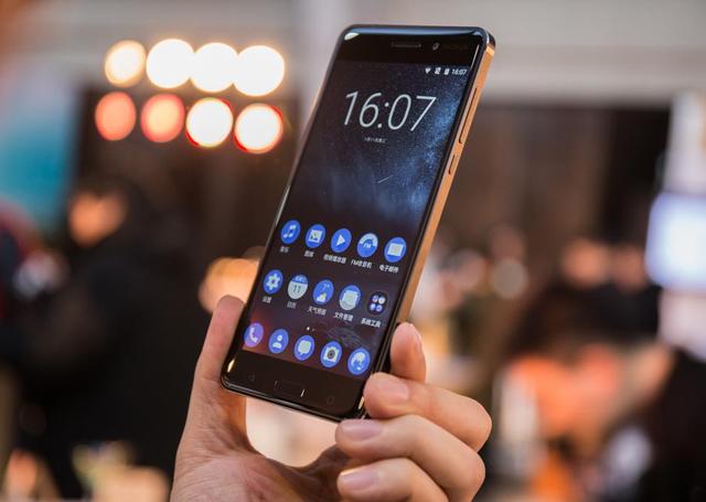 下载键盘手机键盘搜狗拼音输入法_全键盘手机2015年_三星06年出的一款拍照手机全键盘后面那鼓出来