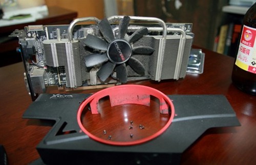 降低温度延长寿命！显卡散热器清洗篇 