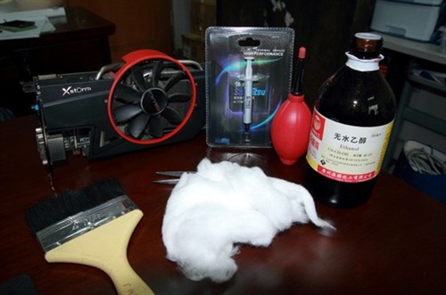 降低温度延长寿命！显卡散热器清洗篇 