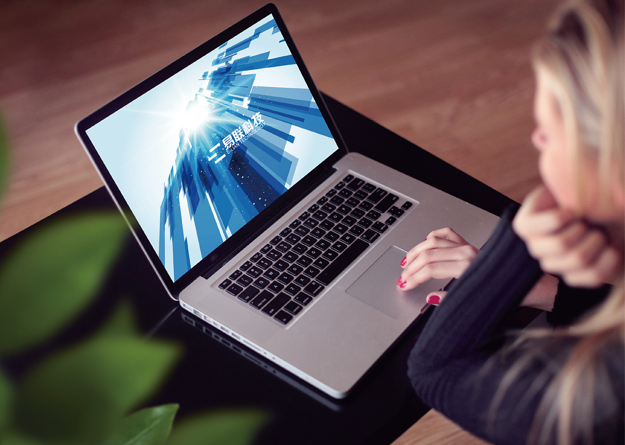 11寸笔记本电脑排名_苹果电脑笔记本13寸_17寸笔记本和15寸