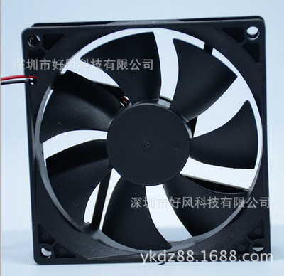 显卡散热可以打开机箱的盖用小型家要电风扇_散热底座怎么放~要风扇对着笔记本风扇吗_显卡 散热 风扇 固定