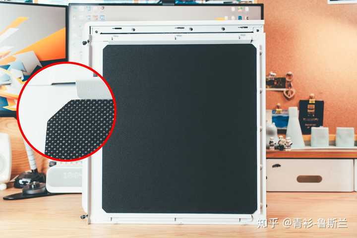 显卡散热可以打开机箱的盖用小型家要电风扇