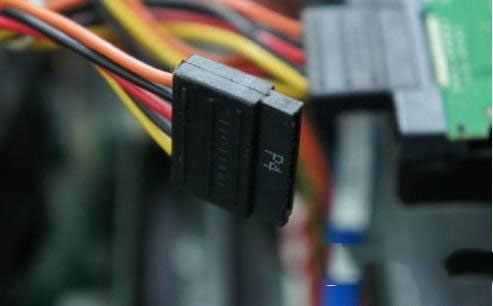 电脑硬盘故障_鲁大师 硬盘存在故障_机械 硬盘 故障