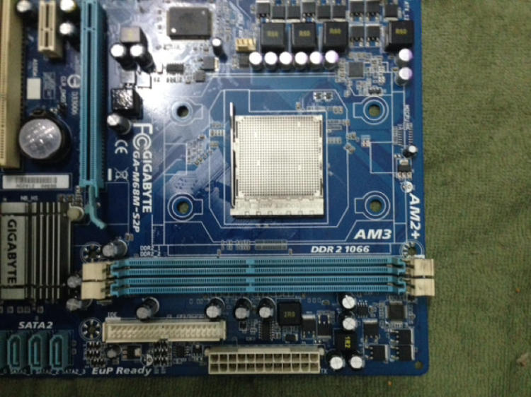 铭瑄主板怎么看型号_华硕什么型号主板好_win7主板型号怎么看