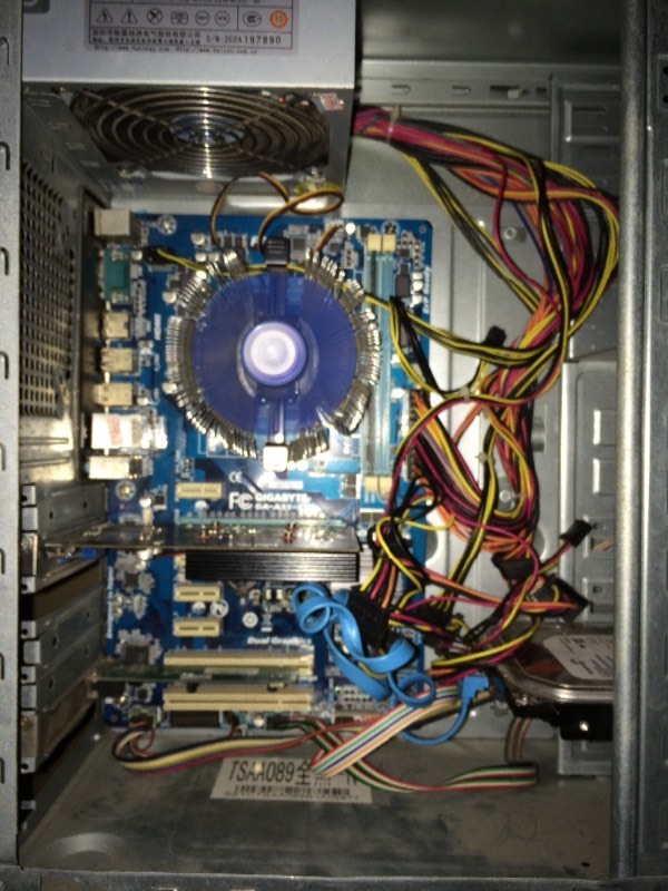 cpu风扇不转 无法开机_开机cpu风扇不转_cpu 风扇不转能开机