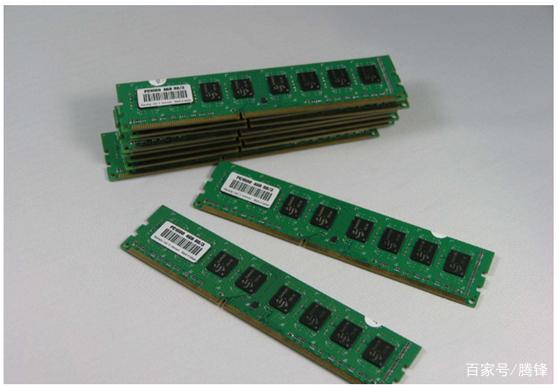 电脑内存什么作用