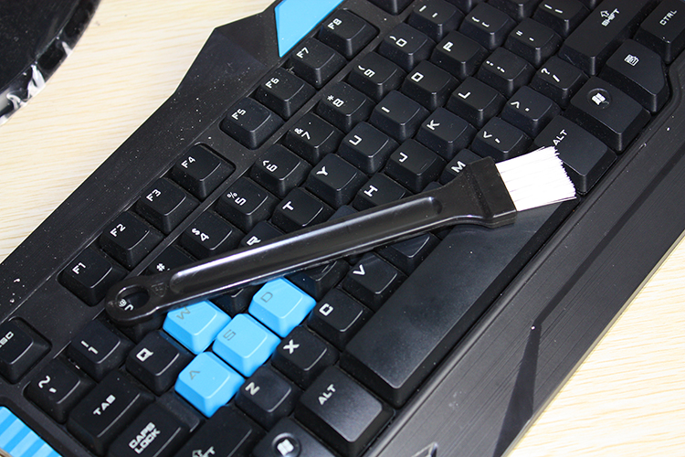 薄膜键盘拆开图_机械键盘比薄膜键盘好_机械键盘和薄膜键盘哪个好