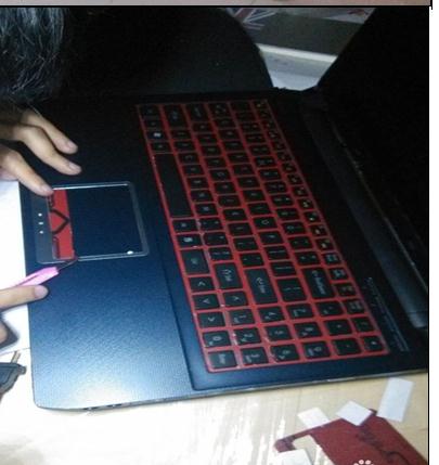 笔记本如何给外壳贴膜