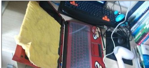 笔记本如何给外壳贴膜