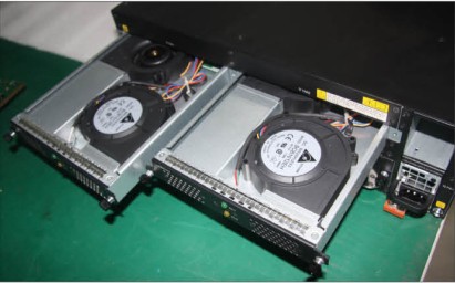 主机可以装几个硬盘_电脑主机硬盘响_主机硬盘安装