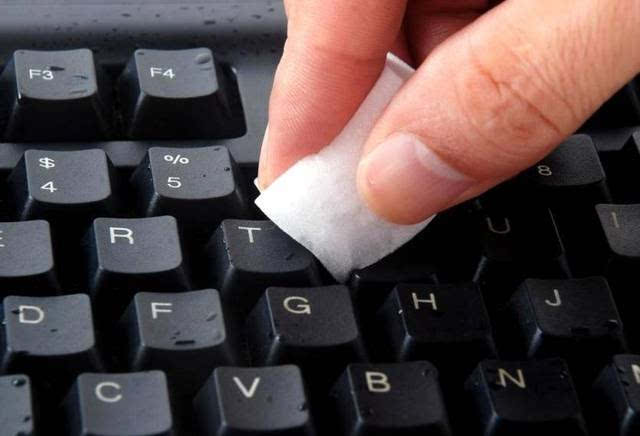 机械键盘和普通键盘的区别_机械键盘没反应了_游戏键盘和机械键盘的区别