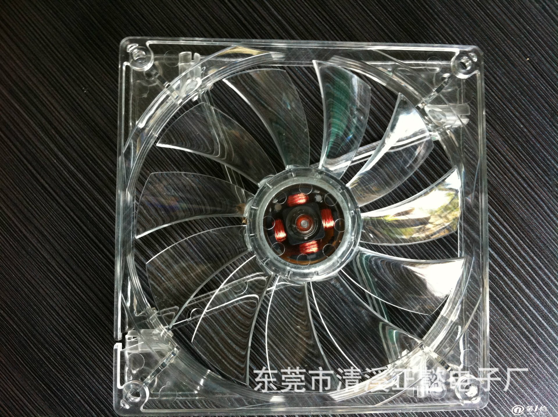 电脑主机风扇噪音大_电脑主机风扇声音很大_电脑主机风扇声音太大