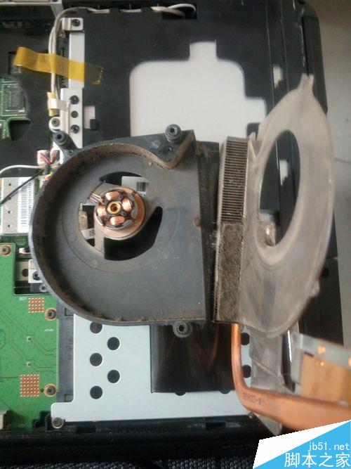 怎么拆华硕笔记本电脑_华硕f83s拆键盘_华硕拆笔记本电池