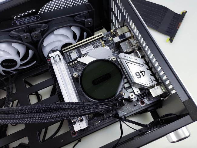 电脑小机箱_品牌机箱_电脑主机箱品牌