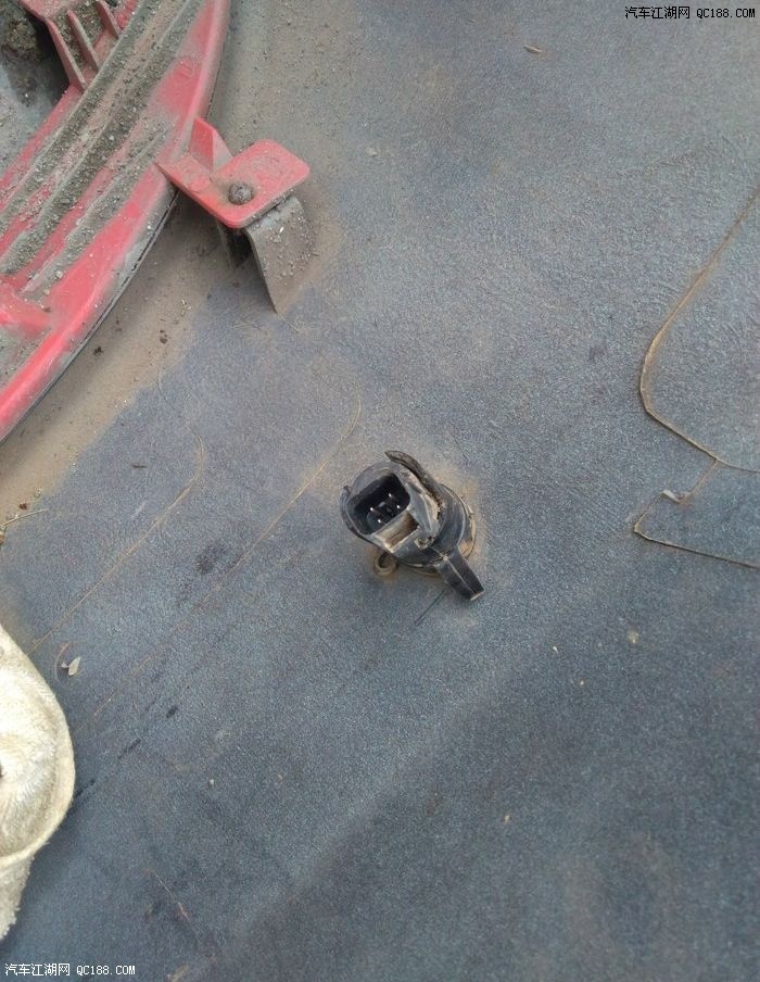 倒车雷达显示器更换