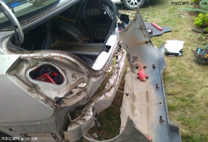 倒车雷达显示器更换