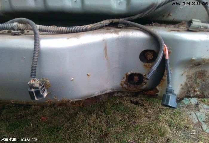 倒车雷达显示器更换