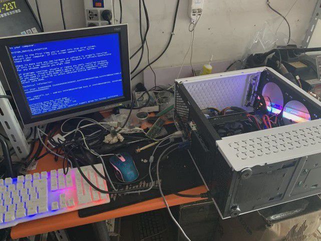电脑电源线问题蓝屏