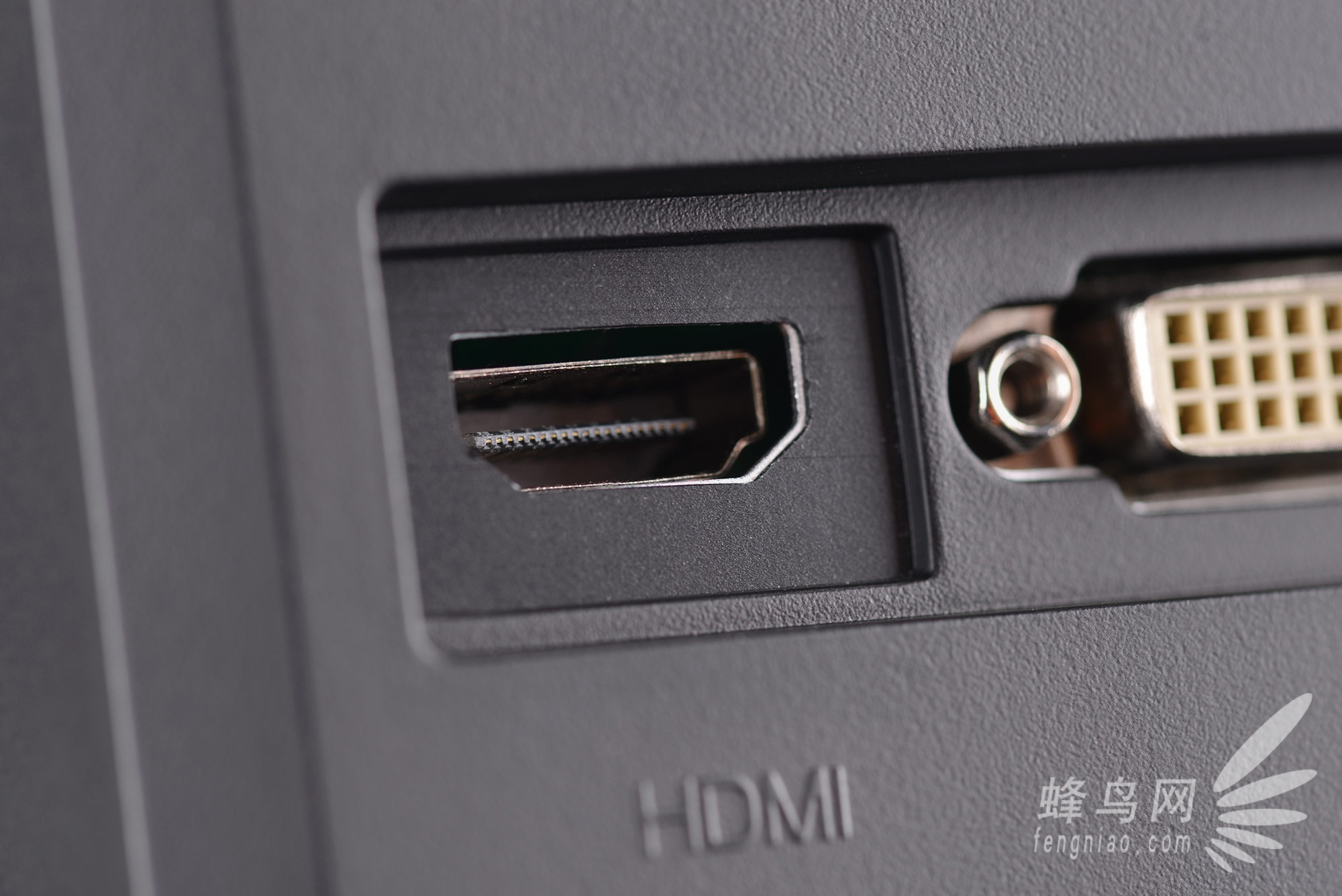 dvi接口显示器_lg纯平显示器有dvi接口_dvi接口 hdmi接口