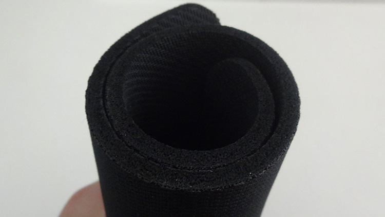 硅胶鼠标垫的优缺点，硅胶还是橡胶的鼠标垫更好？