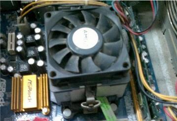 笔记本光驱位加风扇_风扇不转加什么油_笔记本电脑风扇可以加润滑油吗