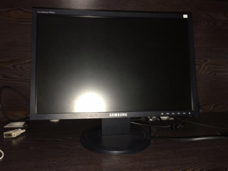 一千多元电脑什么牌子好台式_电脑台式什么牌子好_台式机显示器什么牌子好