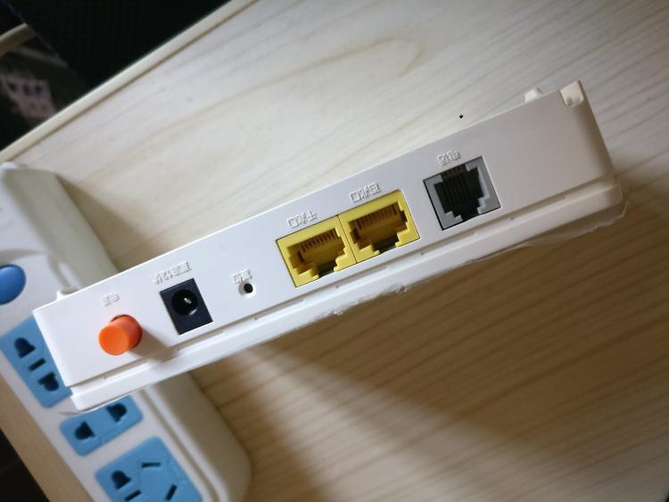 路由器可以不接猫用吗_光猫可以接路由器吗_光猫可以接几根网线