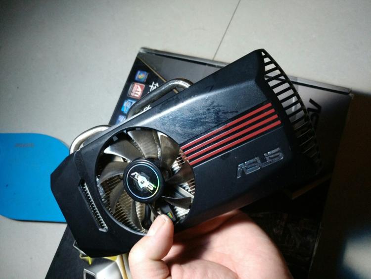 hd7950显卡_amd radeon64 hd 7950_华硕7950显卡