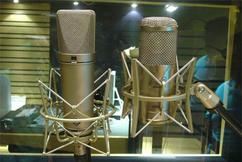 笔记本插上麦克风就没声音了_笔记本电脑麦克风没声音怎么办_没有麦克风笔记本酷狗k歌可以从电脑中传出自己的声音