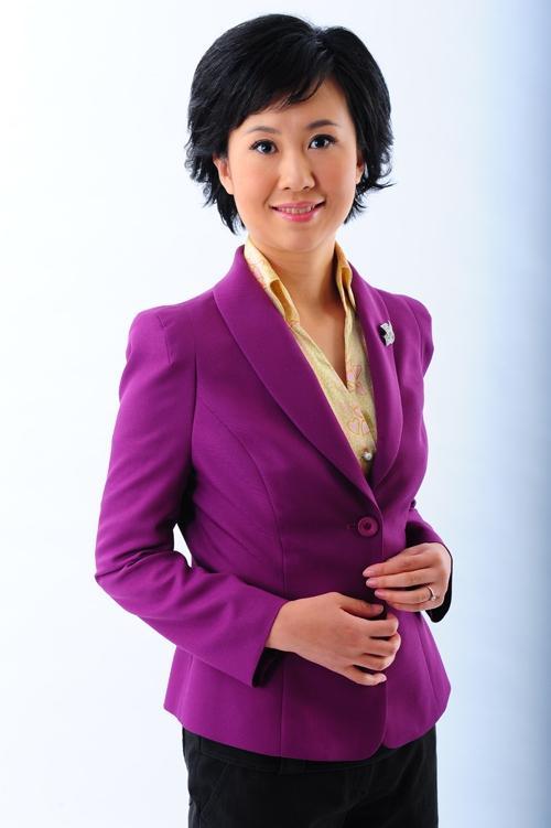 笔记本电脑看电视_看电脑配置在哪儿看_笔记本怎么连接电视看大片