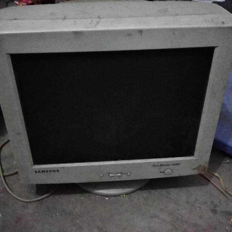 iphone屏幕有黑线_显示器有黑线是显卡么_word文件是显示有容量 但打开是空白的