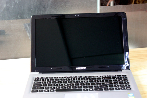 笔记本炫彩贴膜_贴膜笔记本电脑_笔记本贴膜视频