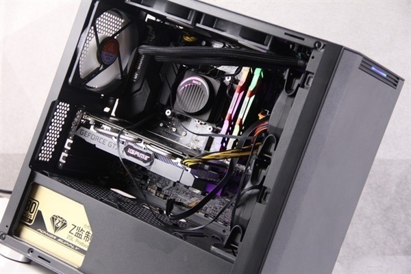 我想静静！如何将电脑噪音“瓮中捉鳖”