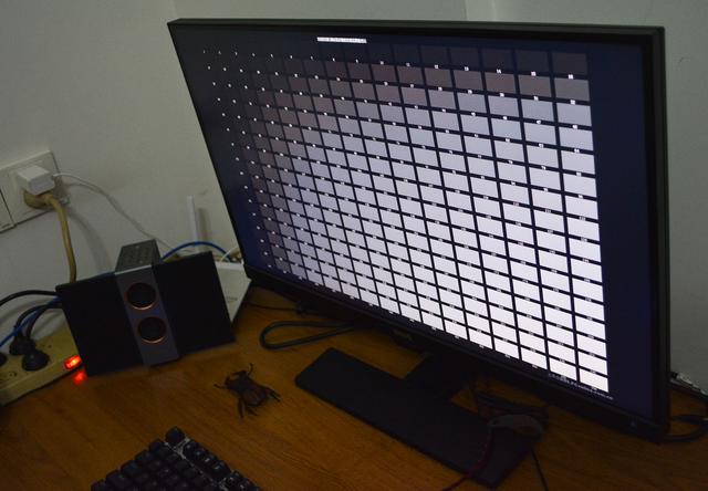 明基护眼显示器