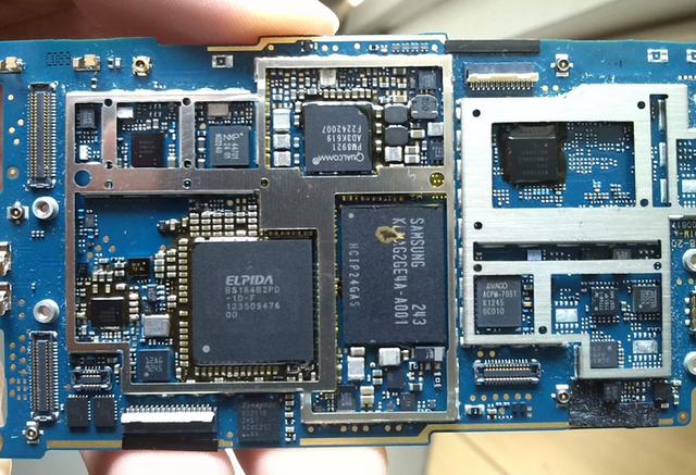 智能手机电路板详解图_手机电路板零件详解图