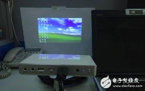 投影仪怎么连接笔记本_投影仪连接笔记本步骤教程（方法）